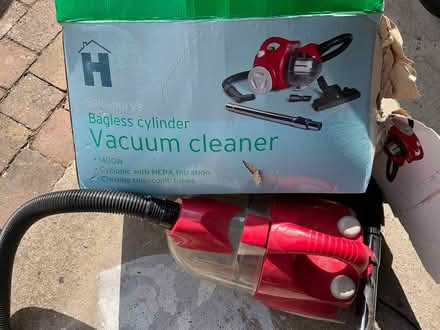 Photo of free vacuum cleaner (Crich DE4) #2
