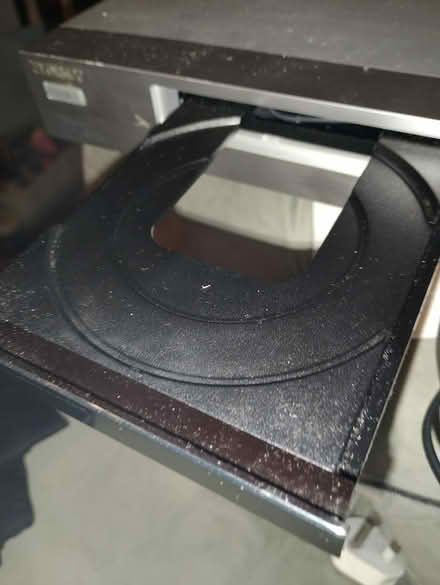 Photo of free Sony dvd player (Scarborough) #3