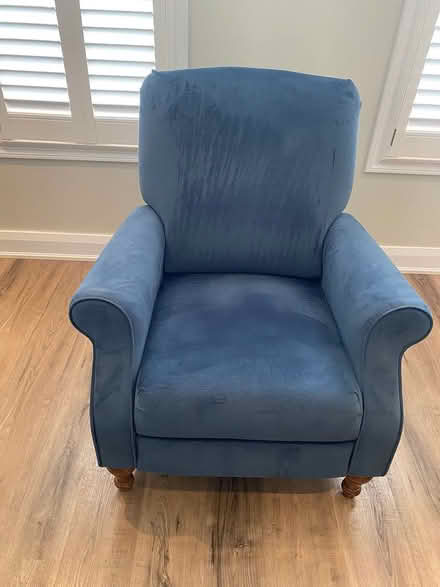 Photo of free Recliner (Markham, ontario) #1