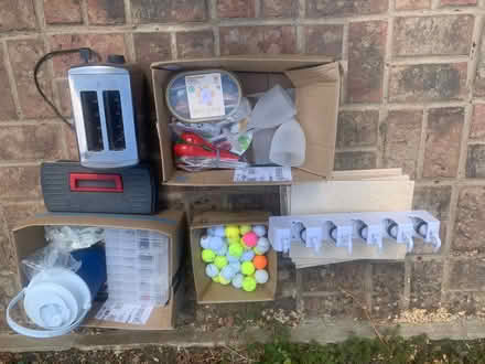 Photo of free Various household stuff (Wheathampstead AL4) #1