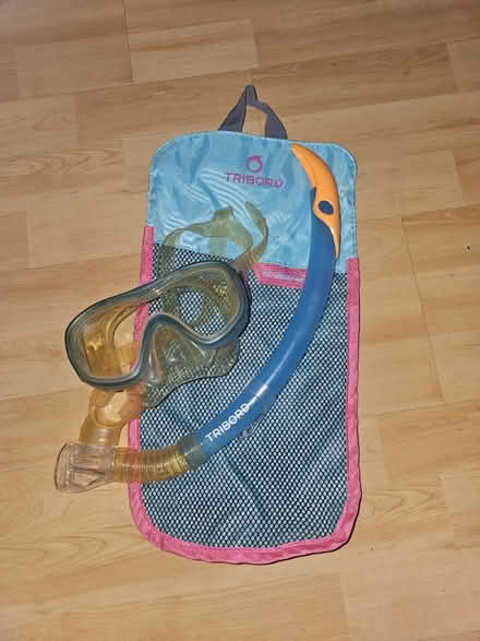Photo of free Kids Snorkle and mask (Ealing Broadway, W5) #2