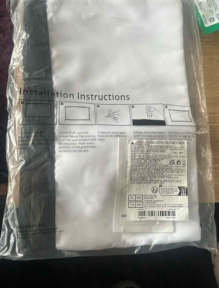 Photo of free Simple projection screen (Harlow Fields DE22) #2