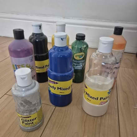Photo of free kids paints (Greenford, UB6) #1