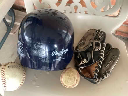 Photo of free Softball stuff (Hamburg/Brighton) #3