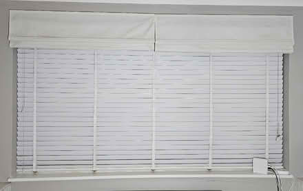 Photo of free Pair of Roman Blinds - the topmost cloth blinds (Townsend AL3) #1
