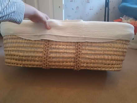Photo of free Moses basket (Rotherhithe SE16) #3