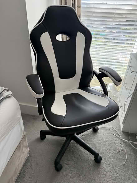 Photo of free Desk chair (London SE14) #1