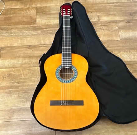 Photo of free Guitar (Hackney Downs E5) #1
