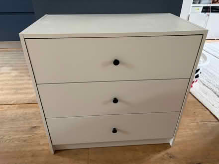Photo of free Chest of drawers (Mortlake SW13) #1