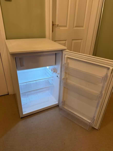 Photo of free Under counter Hotpoint Fridge with Freezer Box (Craigmount EH12) #2