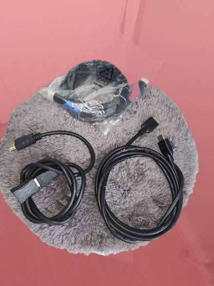 Photo of free HDMI cables (Greenwich Peninsula SE10) #1