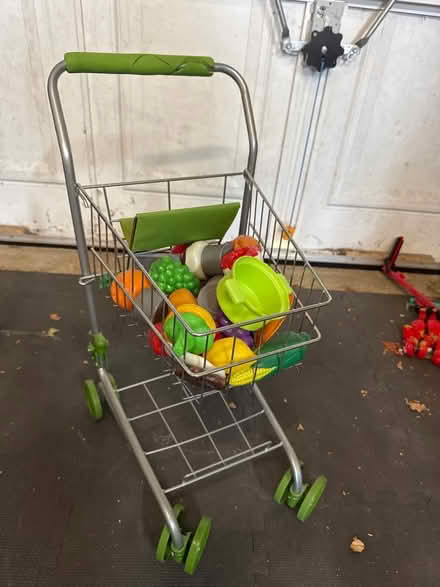 Photo of free Toy shopping trolley & food (Barkham RG41) #1