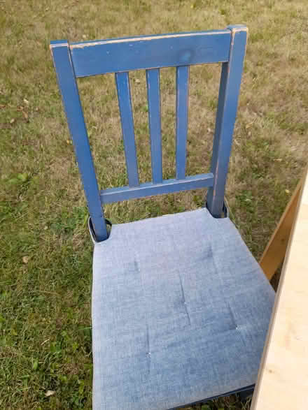 Photo of free Square table & 3 chairs (Mariansleigh EX36) #1