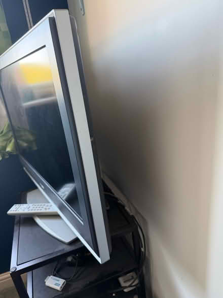 Photo of free Flat screen TV (Hampton TW12) #1