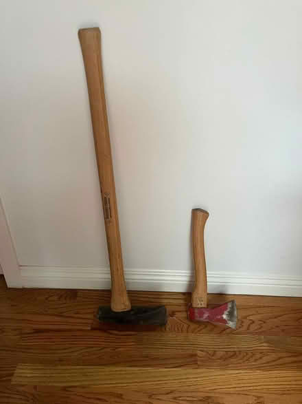 Photo of free Splitting Maul (axe) and Hatchet (Old Mountain View area) #1