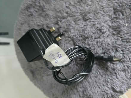 Photo of free Azc chsrger (Greenwich Peninsula SE10) #2