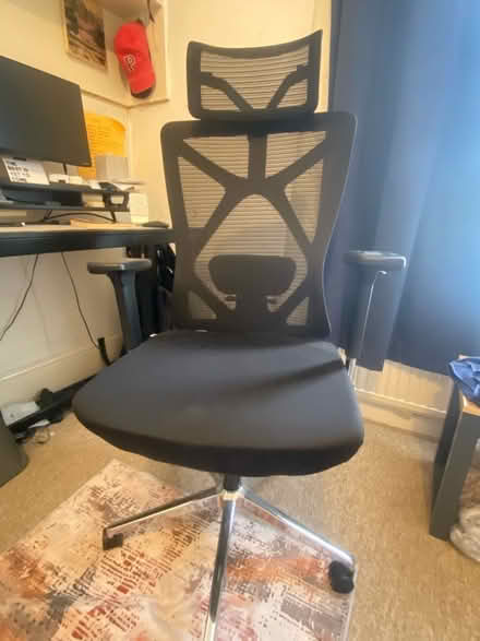 Photo of free Office/work chair (Chiswick W4) #2