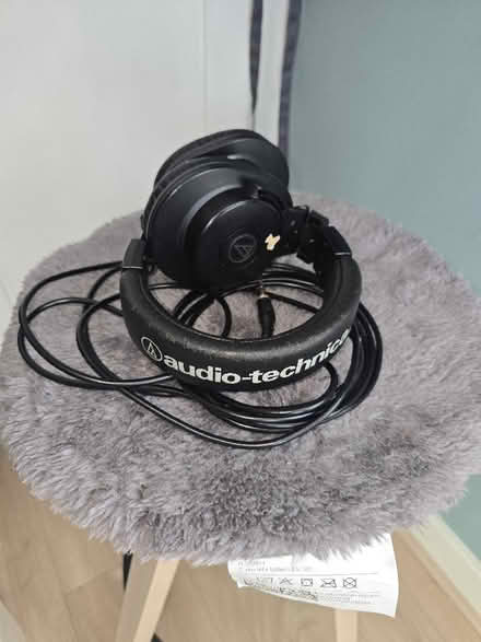 Photo of free Headphones (Greenwich Peninsula SE10) #2