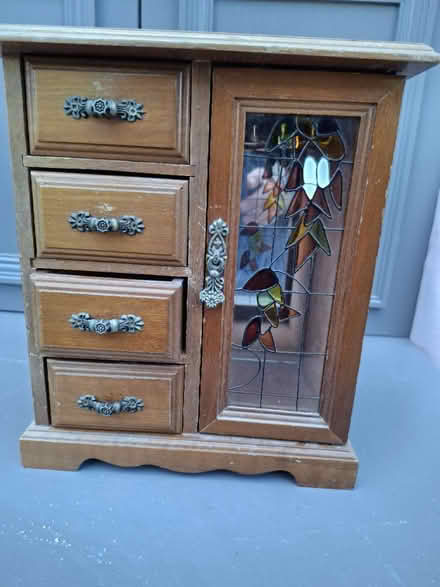 Photo of free Jewellery Store (Redhill RH1) #1