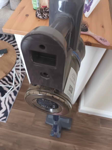 Photo of free Cordless vacuum cleaner (Hernebay CT6 5PR) #4