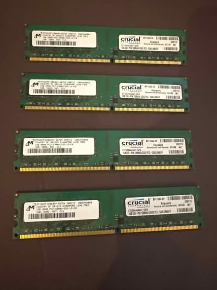 Photo of free RAM Memory x 4 (Hazlemere HP15) #1