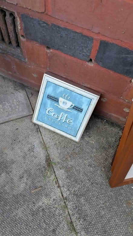 Photo of free Small picture (Rusholme M14) #1