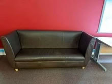 Photo of free Settee (Mollington CH1) #1