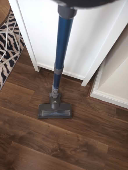 Photo of free Cordless vacuum cleaner (Hernebay CT6 5PR) #2