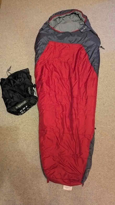 Photo of free Child's sleeping bag (Bow E3) #1