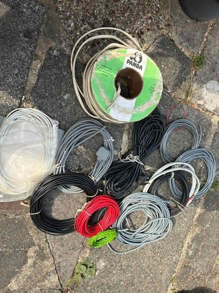Photo of free Assorted leads/cables (Coney Hall BR4) #1