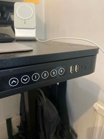 Photo of free Flexispot Sit Stand Desk 120cm x 60cm (Chiswick W4) #3