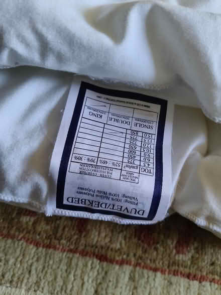 Photo of free King size duvet - winter weight 13.5 tog (Alcester Lanes End B14) #2