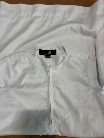 Photo of free White THOBE for boys 2-3 yrs (Croydon CR0) #3