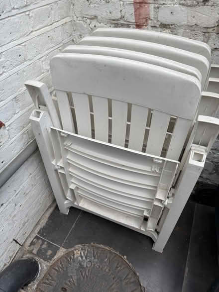 Photo of free 4x Sun chairs (Wood green) #1