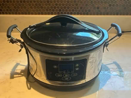 Photo of free Hamilton Beach 6 qt Slow Cooker (38th St, north of Rhode Island) #1