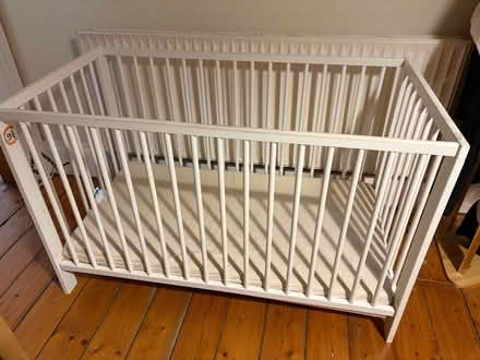 Photo of free White cot and changing board (Fountainbridge EH3) #3