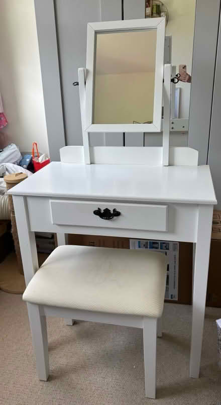 Photo of free Dressing table with stool (Oughtibridge S35) #1