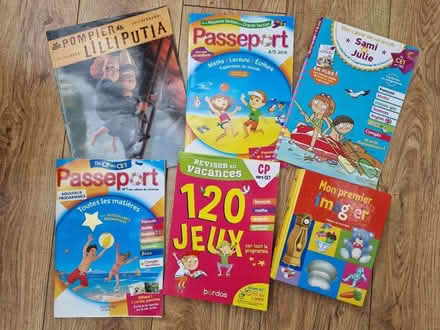 Photo of free French children books (Ringwood BH24) #1