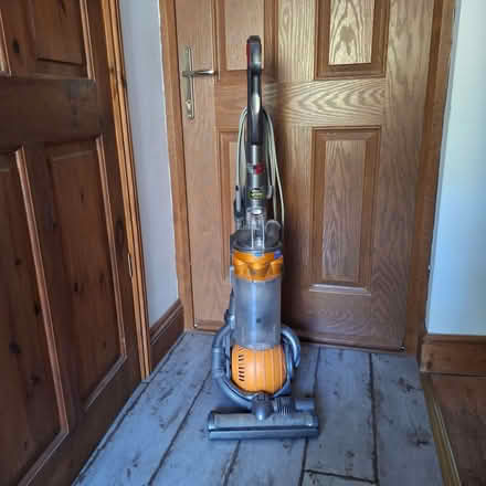 Photo of free Dyson DC25 vacuum cleaner SPARES OR REPAIR (Liss Forest GU33) #1