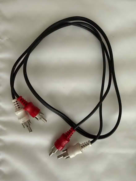 Photo of free Audio cables (Crossroads Mall - Bellevue) #1