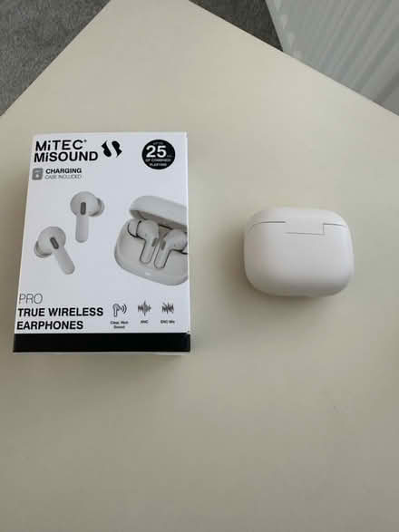 Photo of free Wireless Earphones (Hazlemere HP15) #2