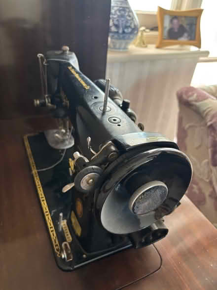 Photo of free Singer sewing machine (Shenfield CM15) #4