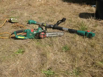Photo of free Electric chainsaw 240v (Ferrex) (Cromer NR27) #2