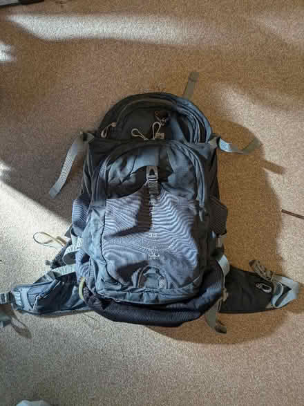 Photo of free Osprey Manta 36L backpack (Dean Court OX2) #1