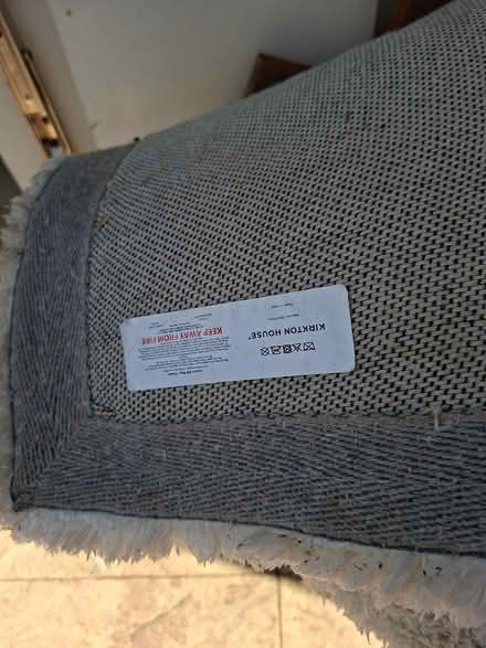 Photo of free Cream Kirkton rug (Kidderminster dy11) #2