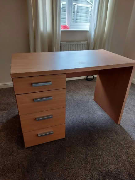 Photo of free Desk (Kendry) #1