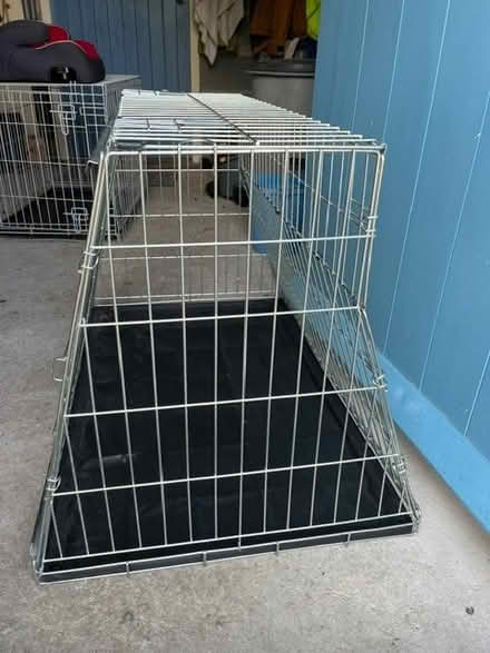 Photo of free dog travel crate (Helton CA10) #2