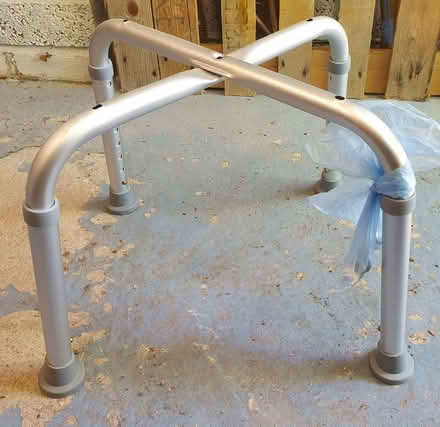 Photo of free Adjustable frame/legs (Nanpantan LE11) #1