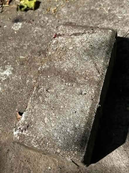 Photo of free paving blocks (Holbrook DE56) #1