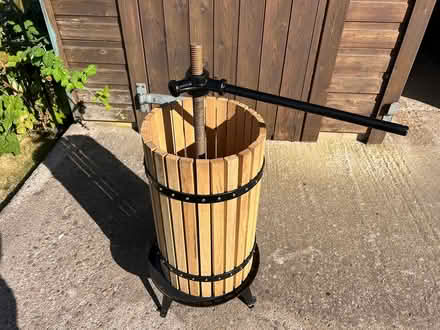 Photo of free Apple press for cider/juice (Brookfield HR2) #1